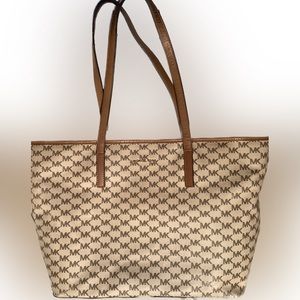 MICHAEL KORS EMRY JET SET SIGNATURE TOTE LEATHER TRIM LARGE ZIP TOTE